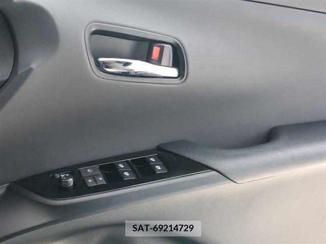Toyota PRIUS 2018-06 342629-21
