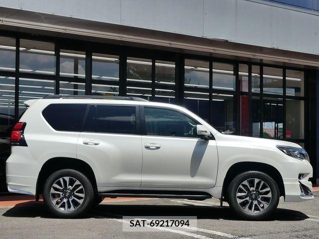 Toyota LAND CRUISER PRADO 2023-02 316596-6