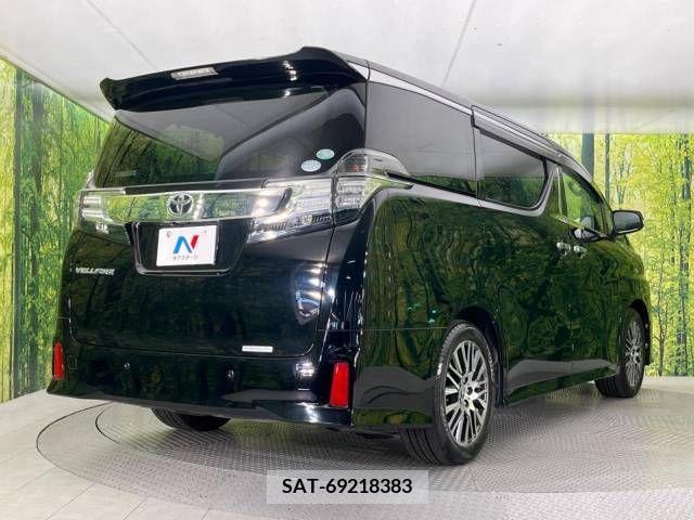 Toyota VELLFIRE 2017-03 369704-18