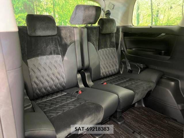 Toyota VELLFIRE 2017-03 369704-10