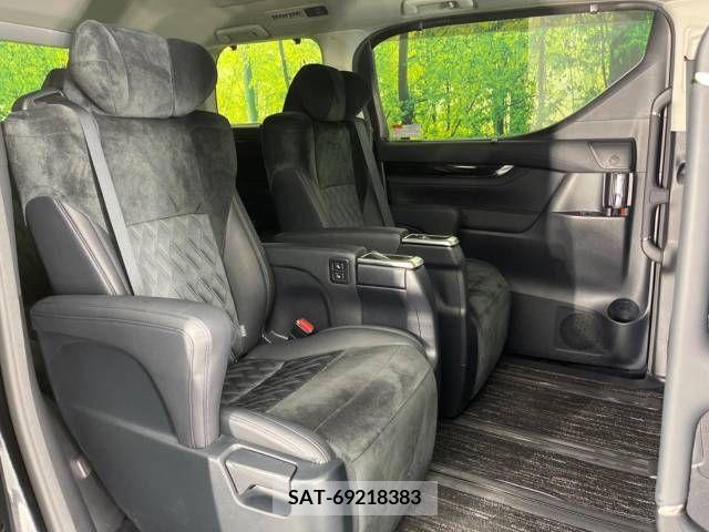 Toyota VELLFIRE 2017-03 369704-9