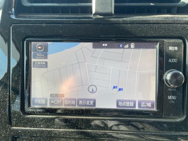 Toyota PRIUS 2017-04 182835-4