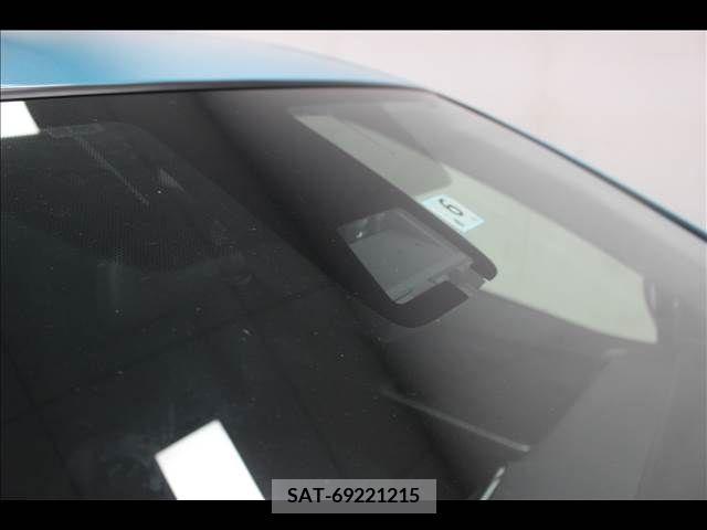 Toyota AQUA 2017-06 261839-3