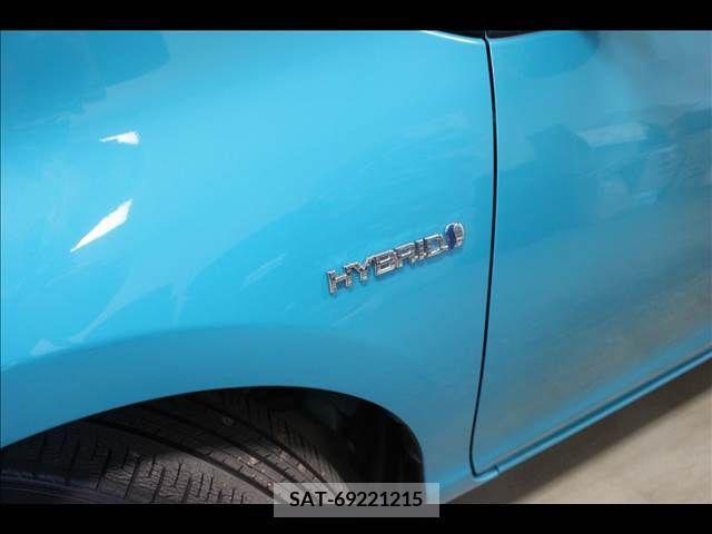Toyota AQUA 2017-06 261839-9
