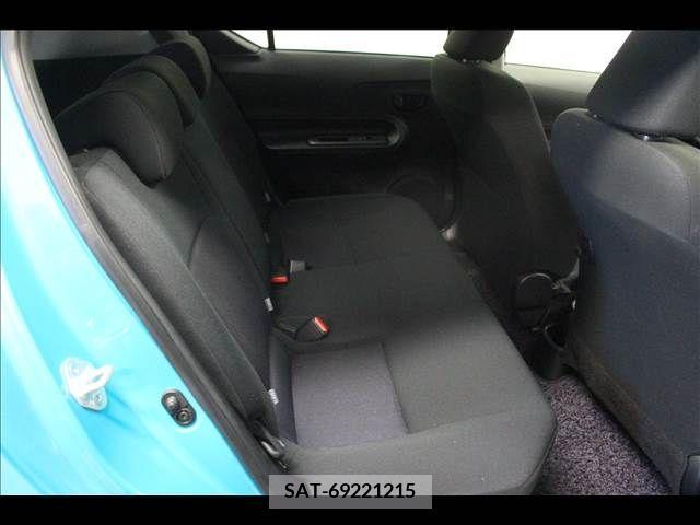 Toyota AQUA 2017-06 261839-18