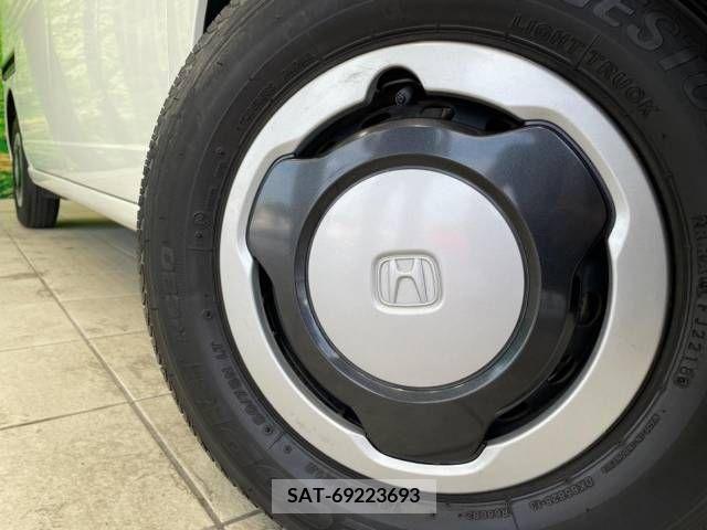 Honda N-VAN 2018-09 365634-13
