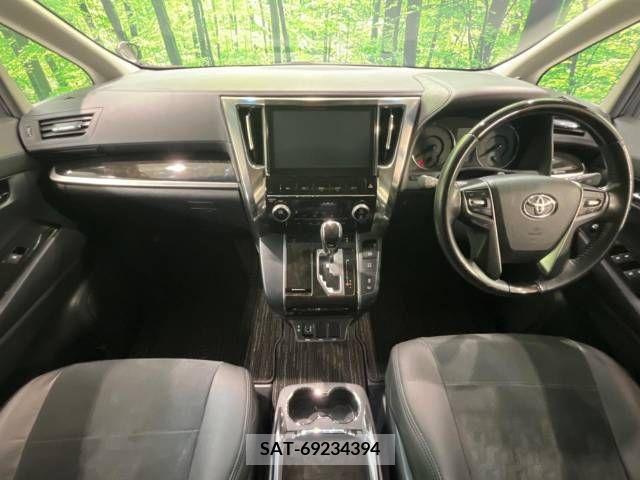 Toyota VELLFIRE 2015-08 239642-1