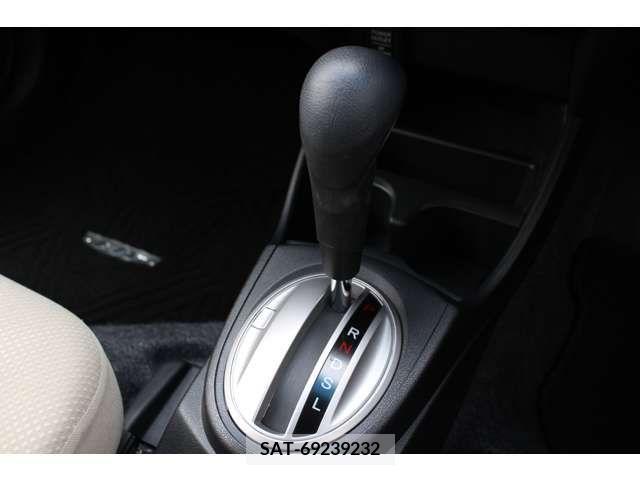 Honda FIT 2012-06 269771-10