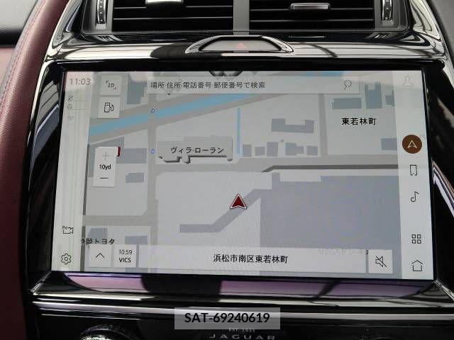 Jaguar E-PACE 2022-03 273931-6