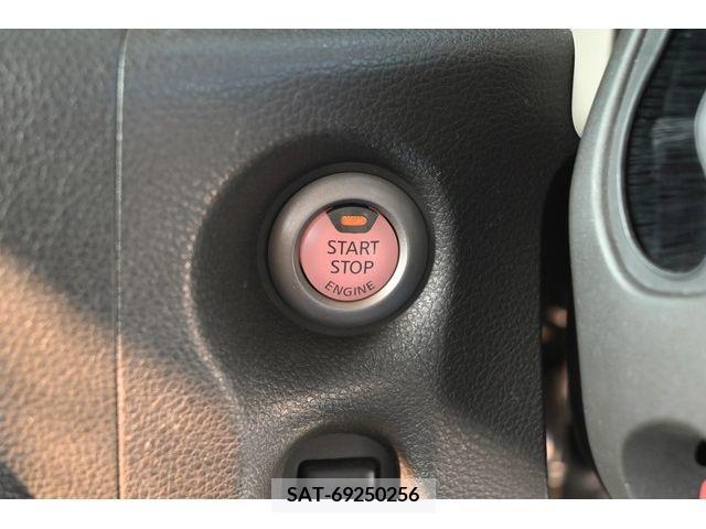 Nissan CUBE 2011-05 207435-22