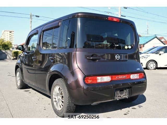Nissan CUBE 2011-05 207435-2