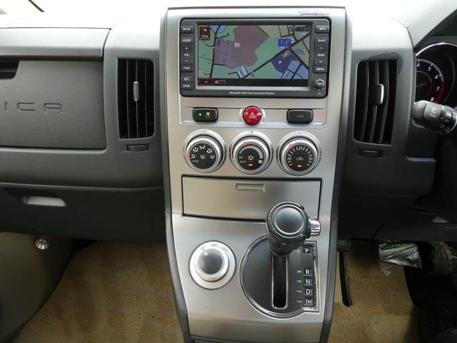 Mitsubishi DELICA D5 2010-07 5747-7