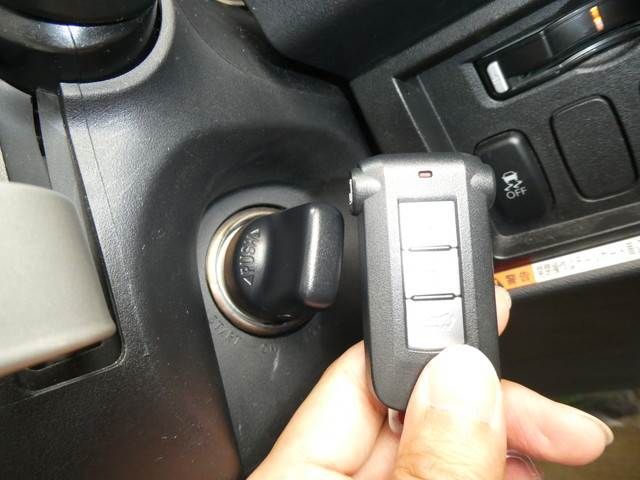 Mitsubishi DELICA D5 2010-07 5747-10