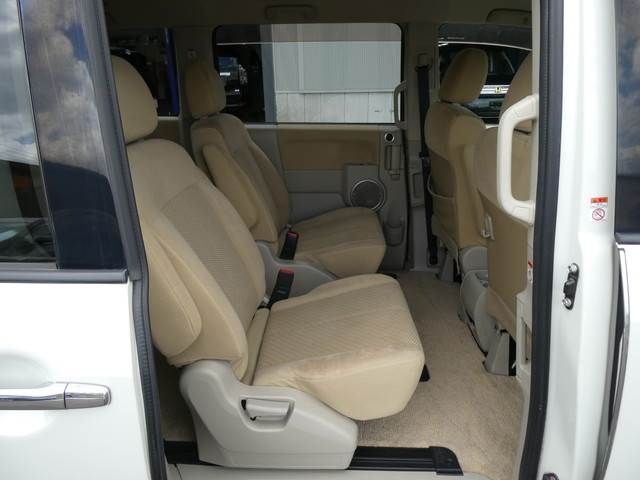Mitsubishi DELICA D5 2010-07 5747-13