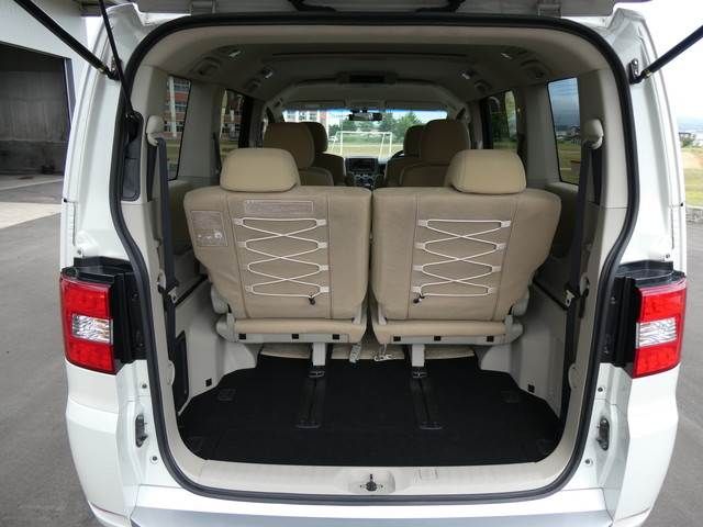 Mitsubishi DELICA D5 2010-07 5747-16