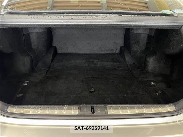 Lexus LS 2018-03 276658-15