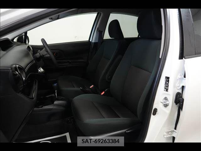 Toyota AQUA 2017-01 260286-13