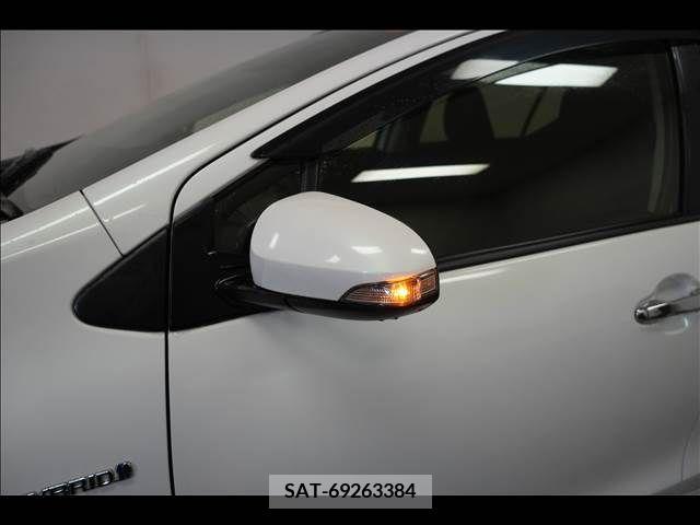 Toyota AQUA 2017-01 260286-6