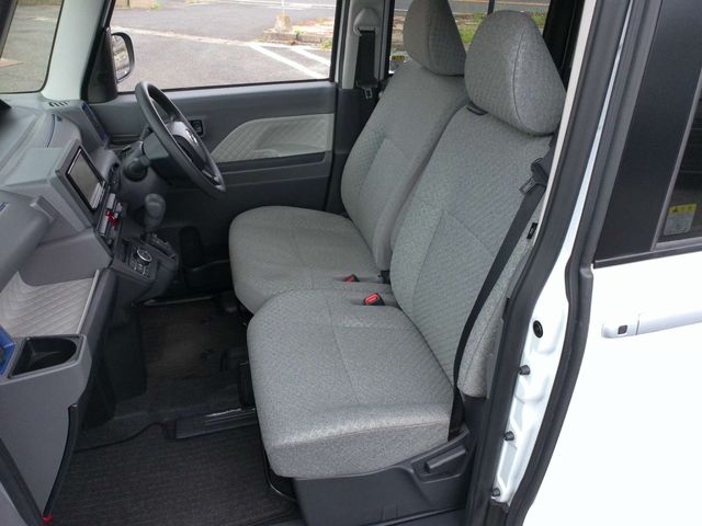Daihatsu TANTO 2019-11 27212-15