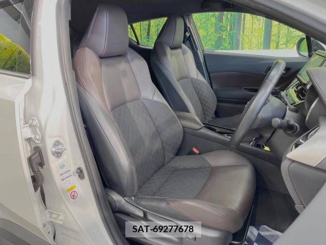 Toyota C-HR 2017-01 322956-8