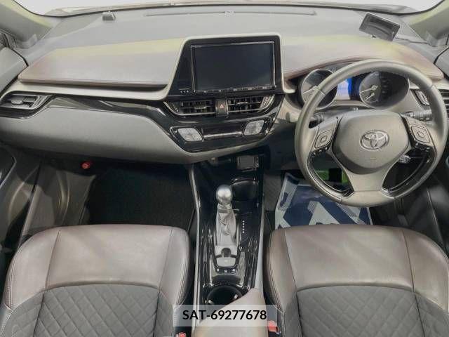 Toyota C-HR 2017-01 322956-1