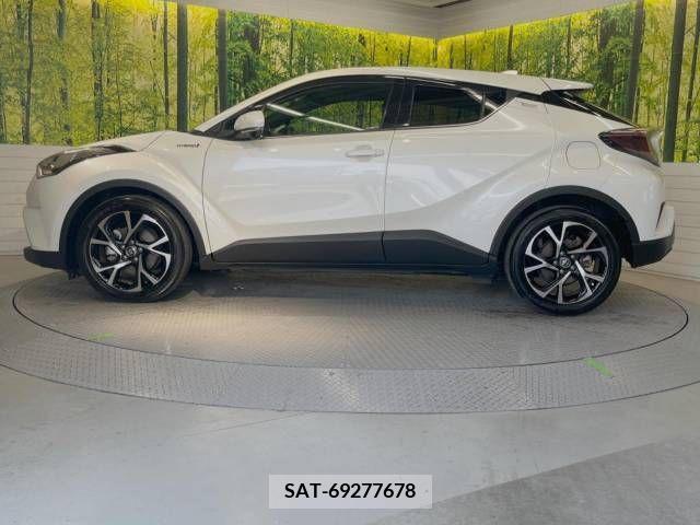 Toyota C-HR 2017-01 322956-18