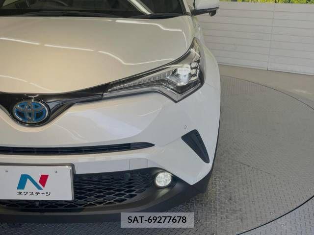 Toyota C-HR 2017-01 322956-12