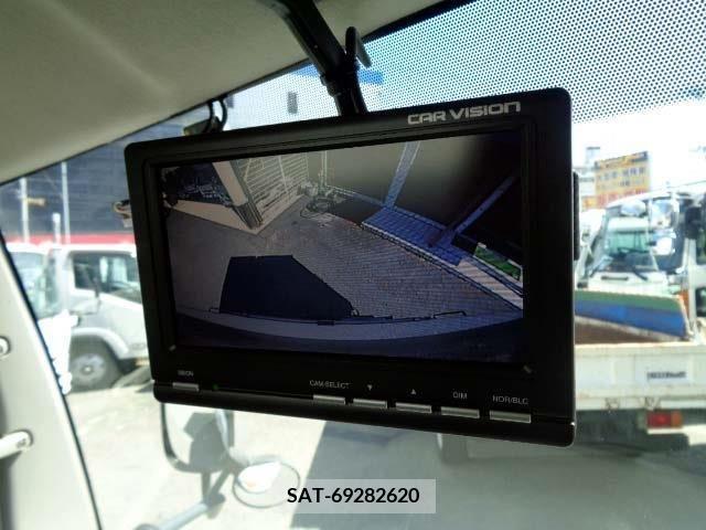 Nissan ATLAS 2015-06 329391-5