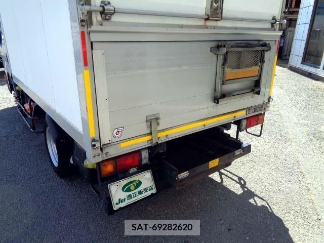 Nissan ATLAS 2015-06 329391-14