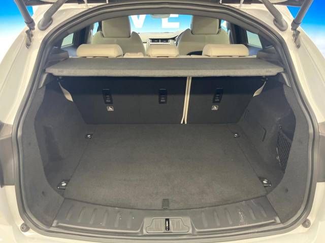 Jaguar E-PACE 2018-12 17966-11