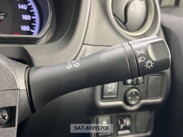 Nissan NOTE 2017-09 241227-6