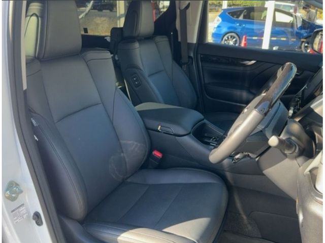 Toyota ALPHARD 2022-12 185941-1