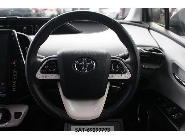 Toyota PRIUS PHV 2017-12 335303-16
