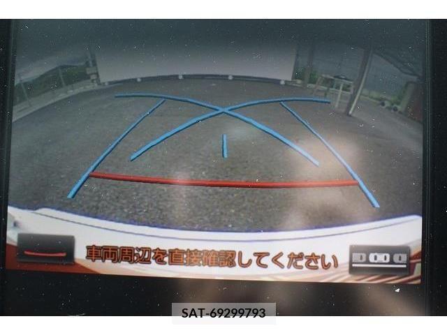 Toyota PRIUS PHV 2017-12 335303-3