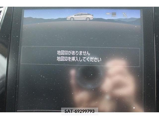 Toyota PRIUS PHV 2017-12 335303-1