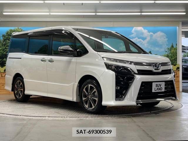 Toyota VOXY 2019-05 341178-16