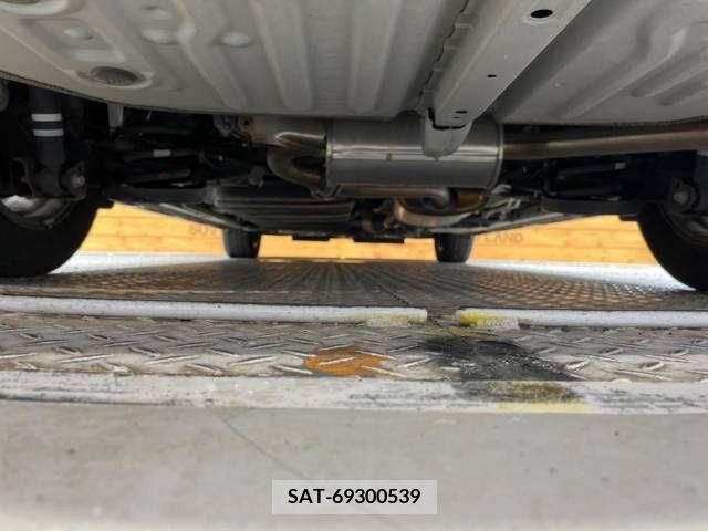 Toyota VOXY 2019-05 341178-19