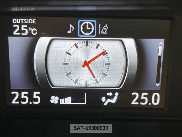 Toyota VOXY 2019-05 341178-6