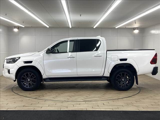 Toyota HILUX 2021-11 180575-15