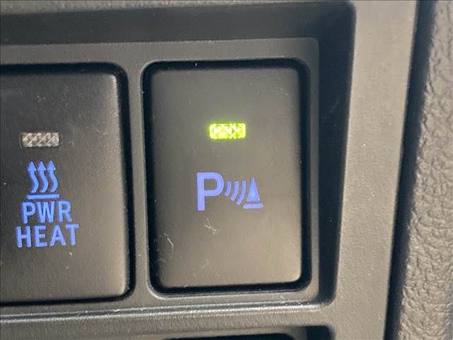 Toyota HILUX 2021-11 180575-7