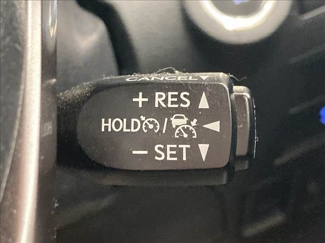 Toyota HILUX 2021-11 180575-6