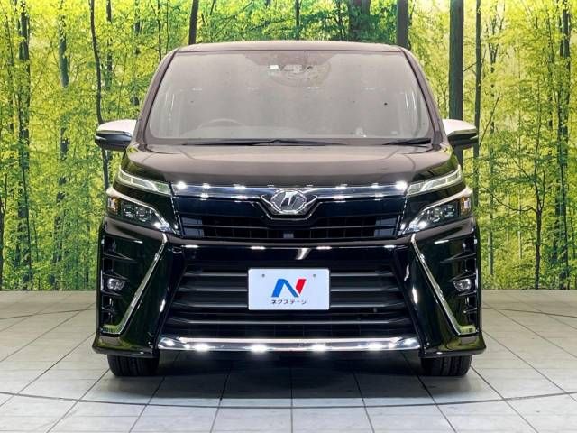 Toyota VOXY 2018-12 183839-17