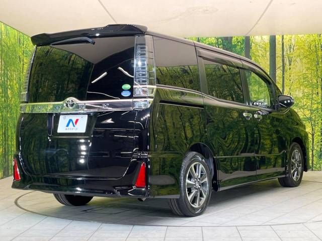 Toyota VOXY 2018-12 183839-16