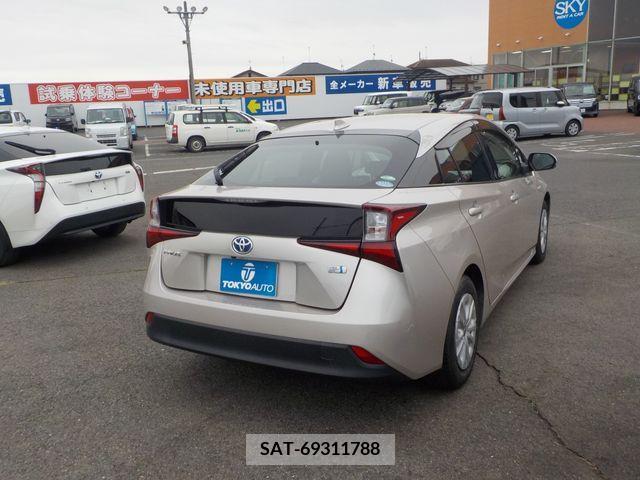 Toyota PRIUS 2019-06 223267-2
