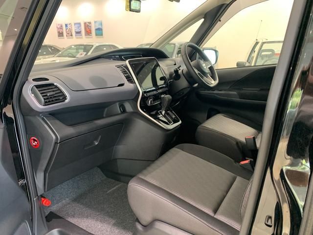 Nissan SERENA 2021-09 7931-13