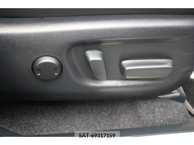 Toyota HARRIER 2017-09 217499-3