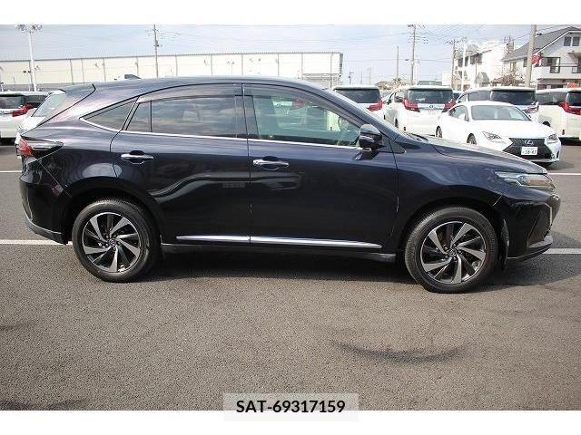 Toyota HARRIER 2017-09 217499-8