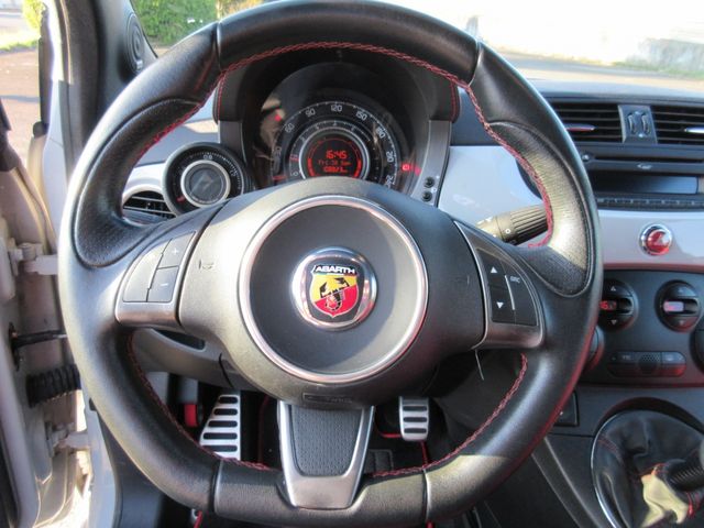 Fiat 500 2010-11 11924-27