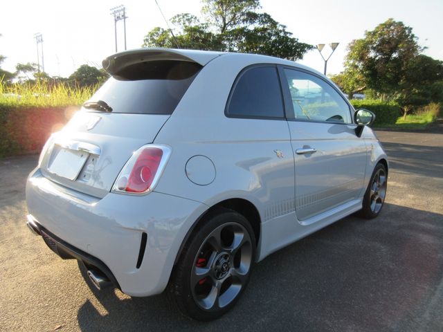 Fiat 500 2010-11 11924-16