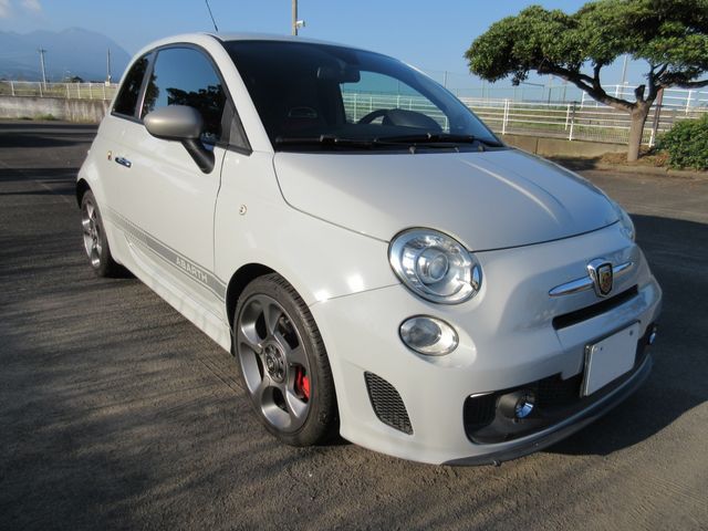Fiat 500 2010-11 11924-7